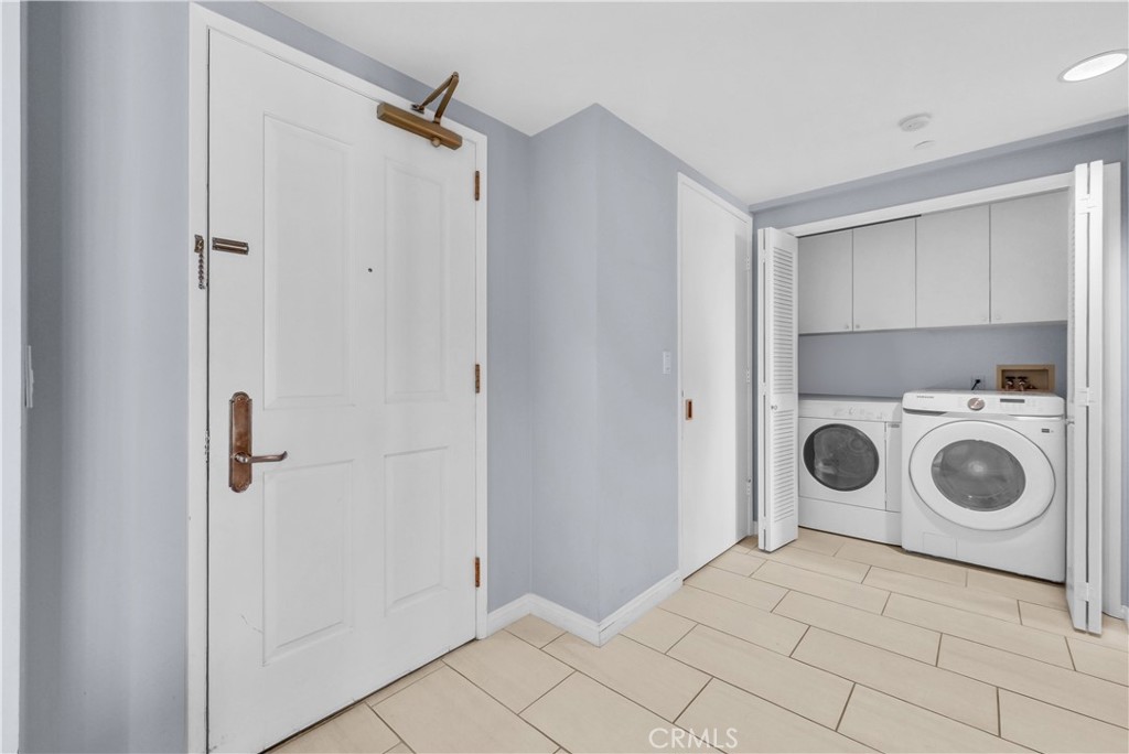 MLS #OC25040655 image #16