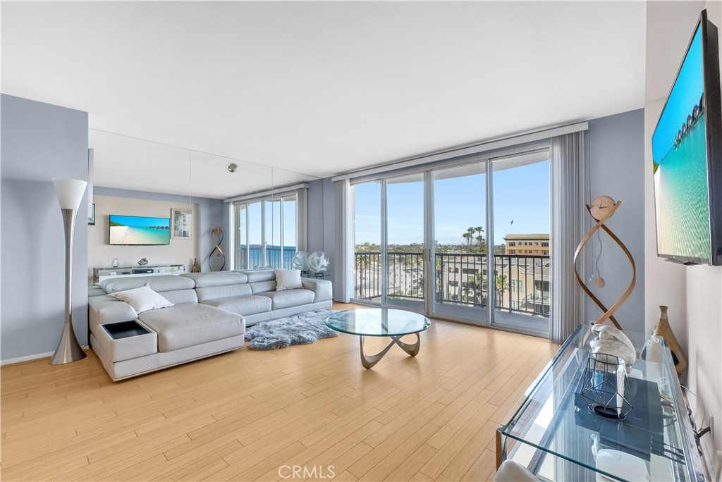 MLS #OC25040655 image #3