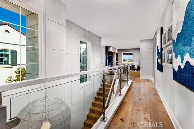 MLS #OC25040907 image #8