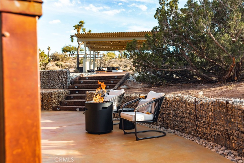 MLS #OC25041427 image #17