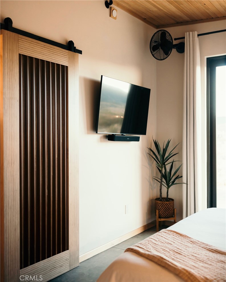 MLS #OC25041427 image #26