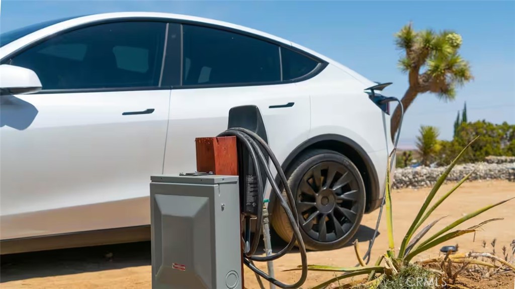 MLS #OC25041427 image #33