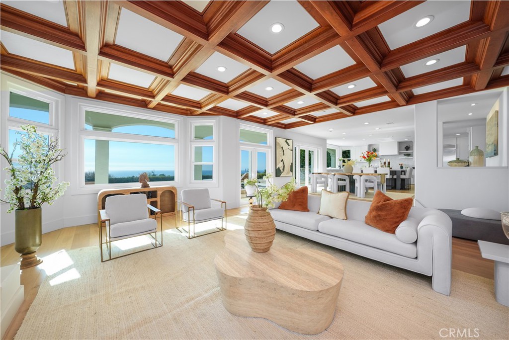 MLS #OC25041623 image #17