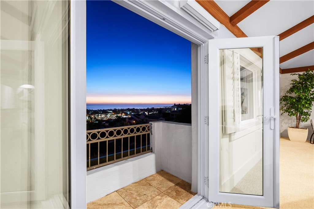 MLS #OC25041623 image #29