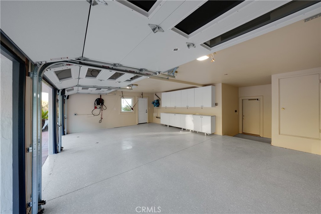 MLS #OC25041623 image #37