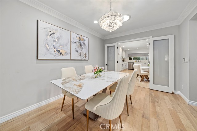 MLS #OC25042621 image #1