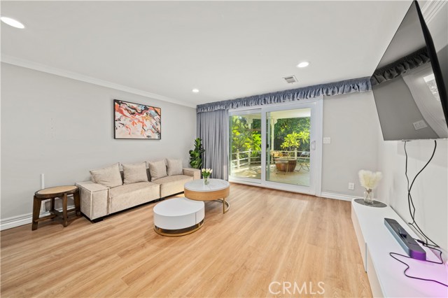 MLS #OC25042621 image #25