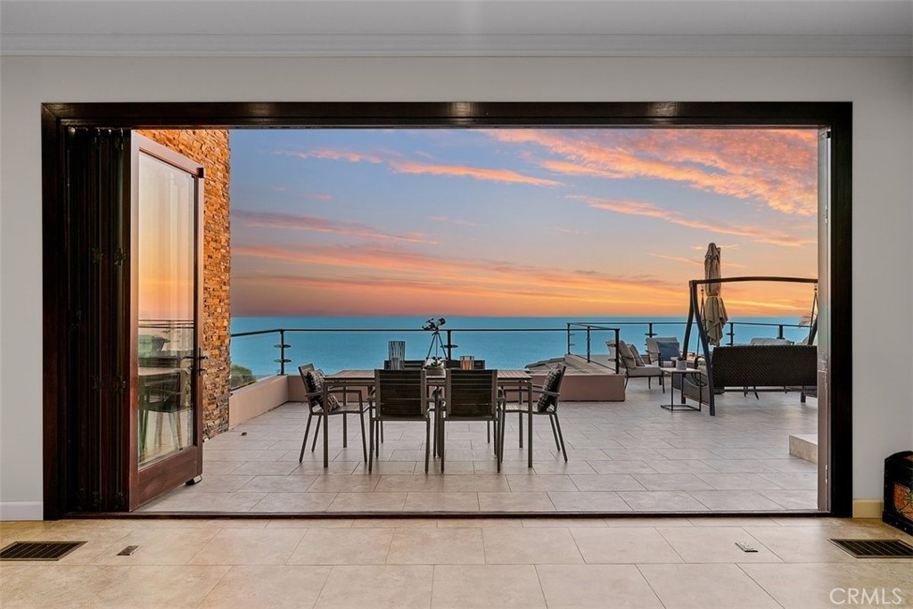 MLS #OC25042662 image #12