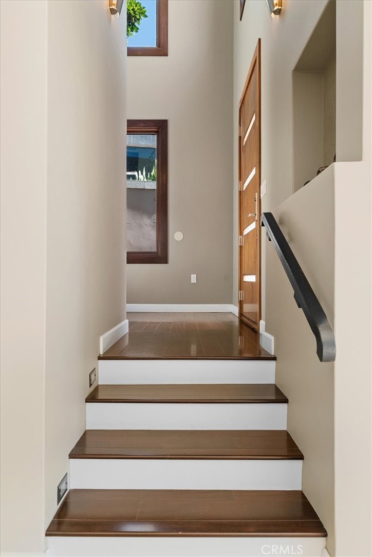 MLS #OC25042662 image #18