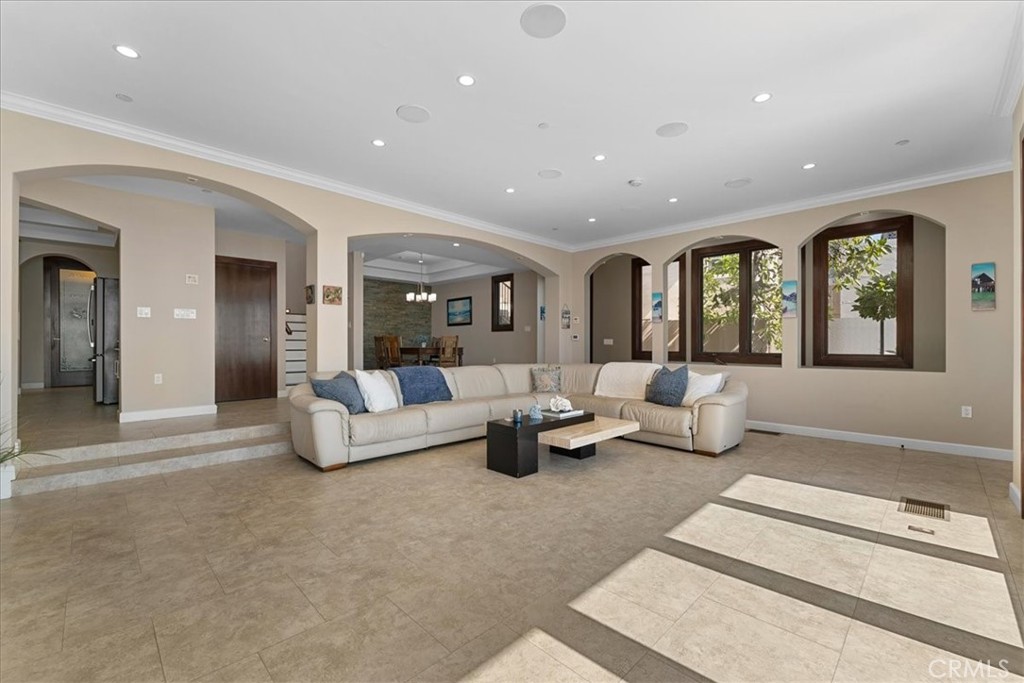 MLS #OC25042662 image #26