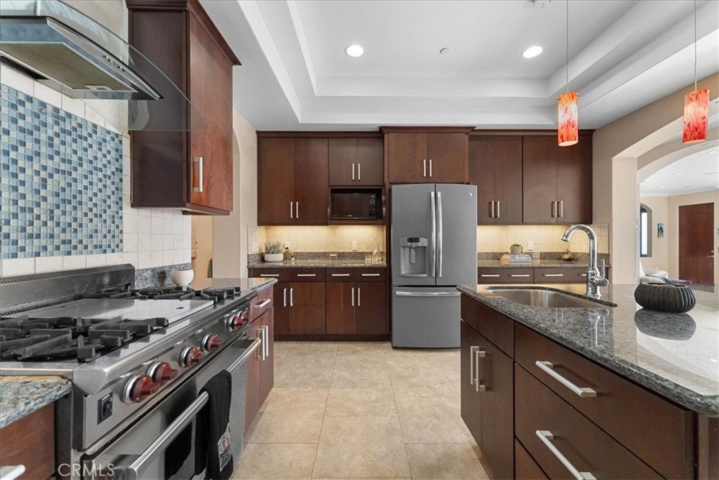 MLS #OC25042662 image #30