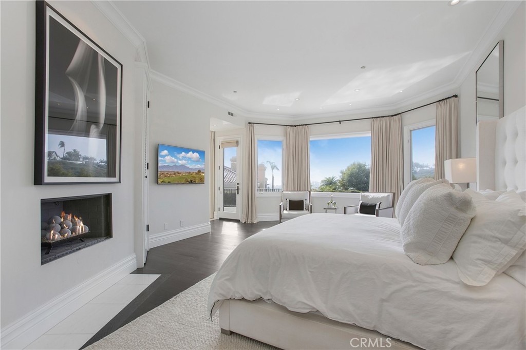 MLS #OC25042748 image #13