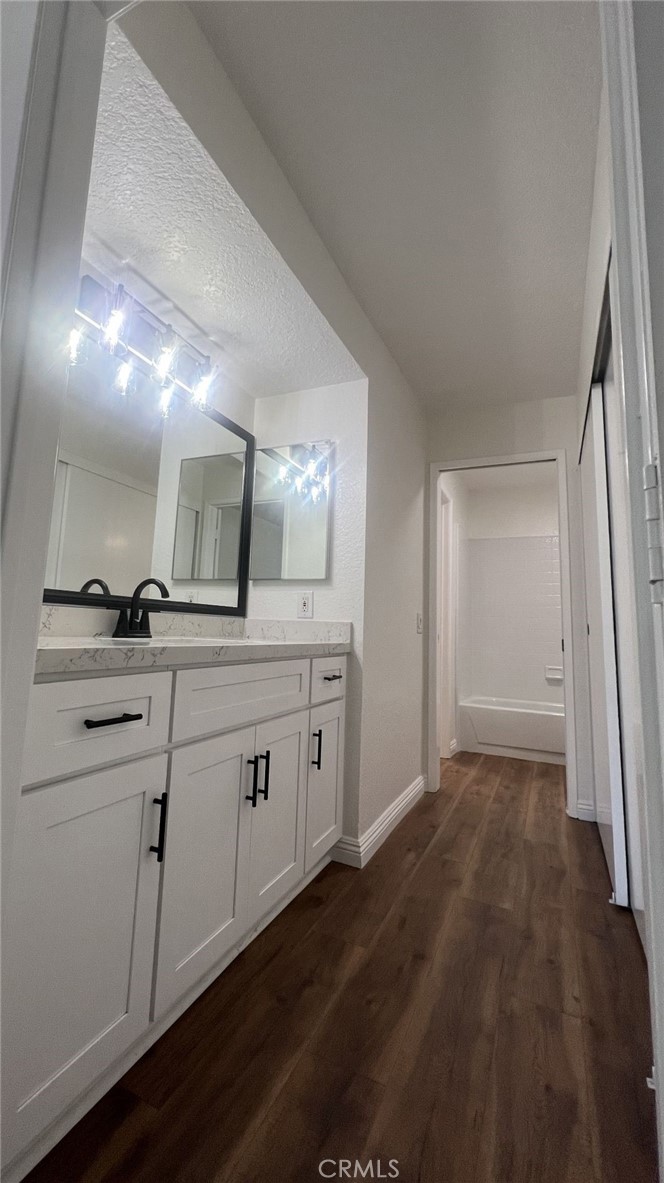 MLS #OC25043109 image #11