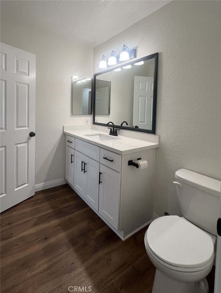 MLS #OC25043109 image #9