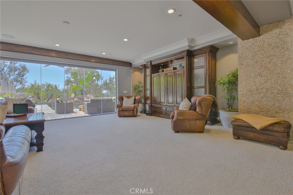 MLS #OC25043683 image #22