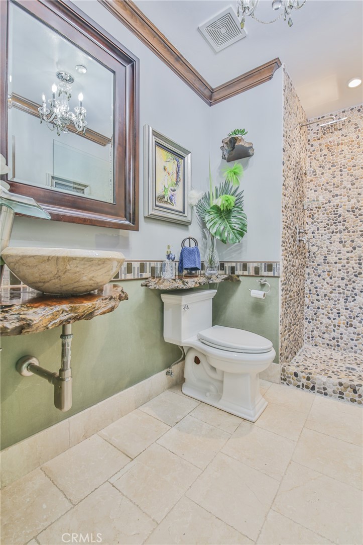 MLS #OC25043683 image #26