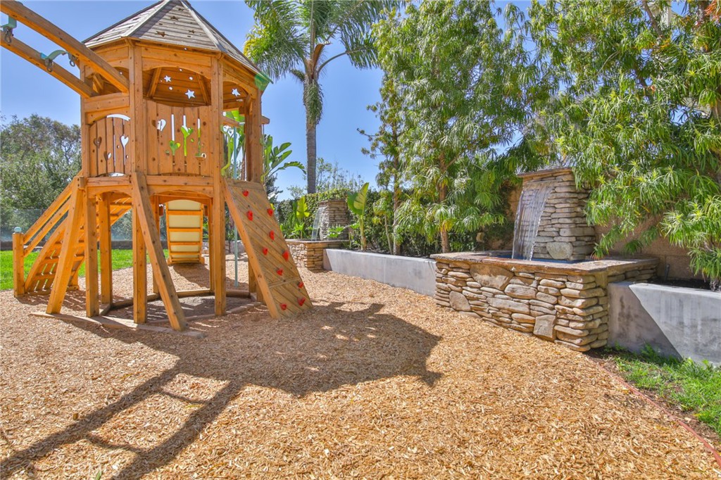 MLS #OC25043683 image #53