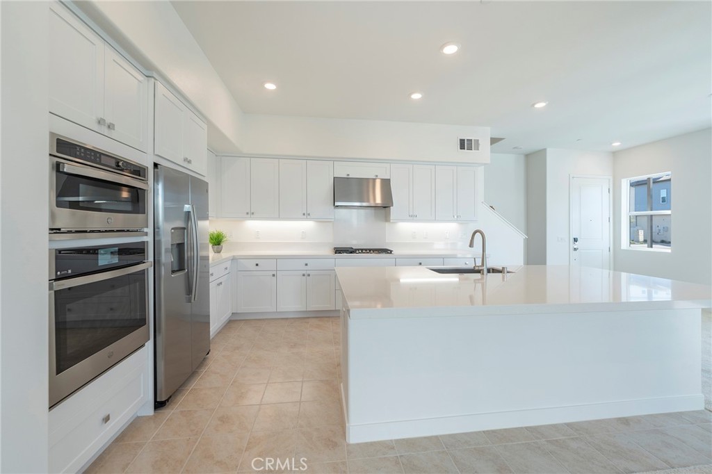 MLS #OC25044169 image #14