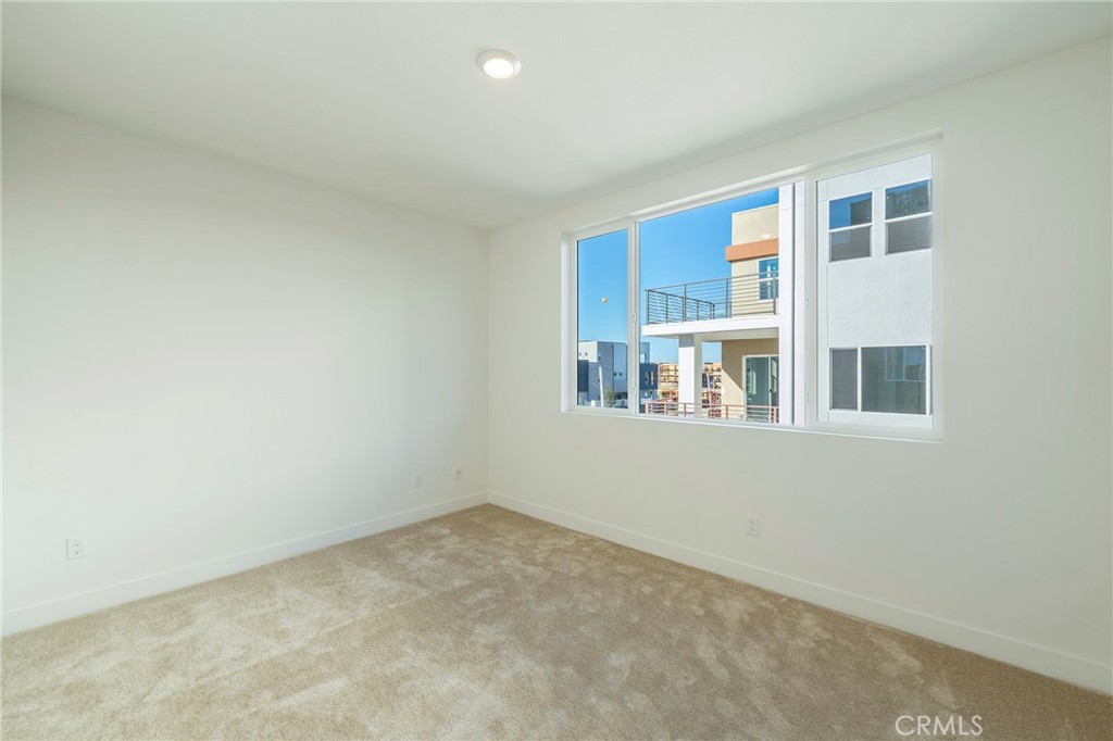 MLS #OC25044169 image #22