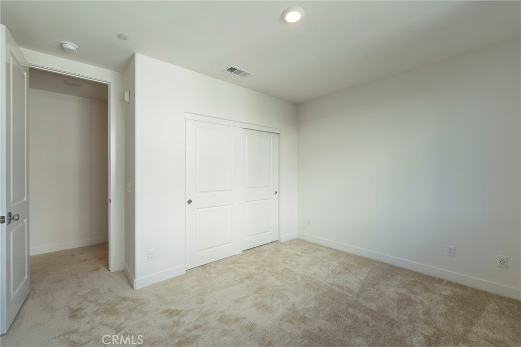 MLS #OC25044169 image #23