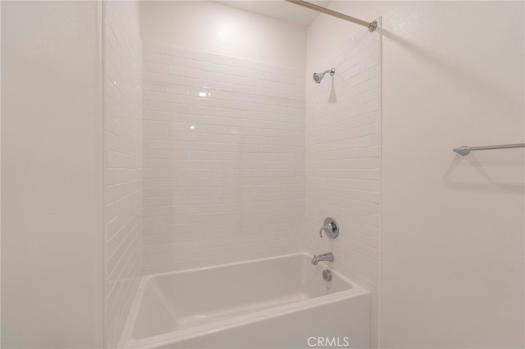 MLS #OC25044169 image #36