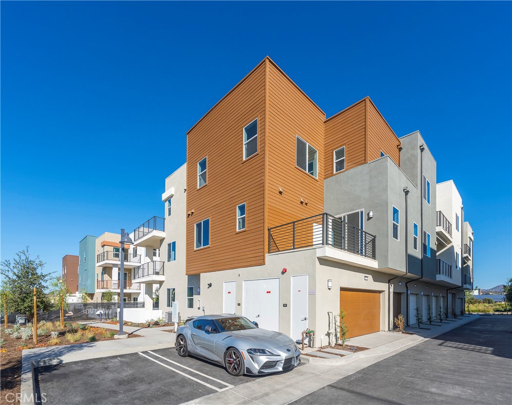 MLS #OC25044169 image #5