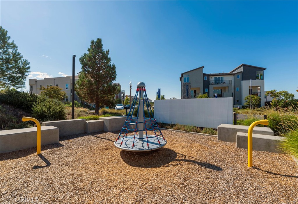 MLS #OC25044169 image #59