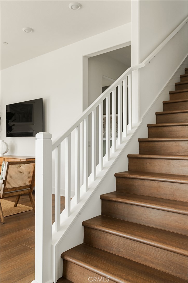 MLS #OC25044499 image #37