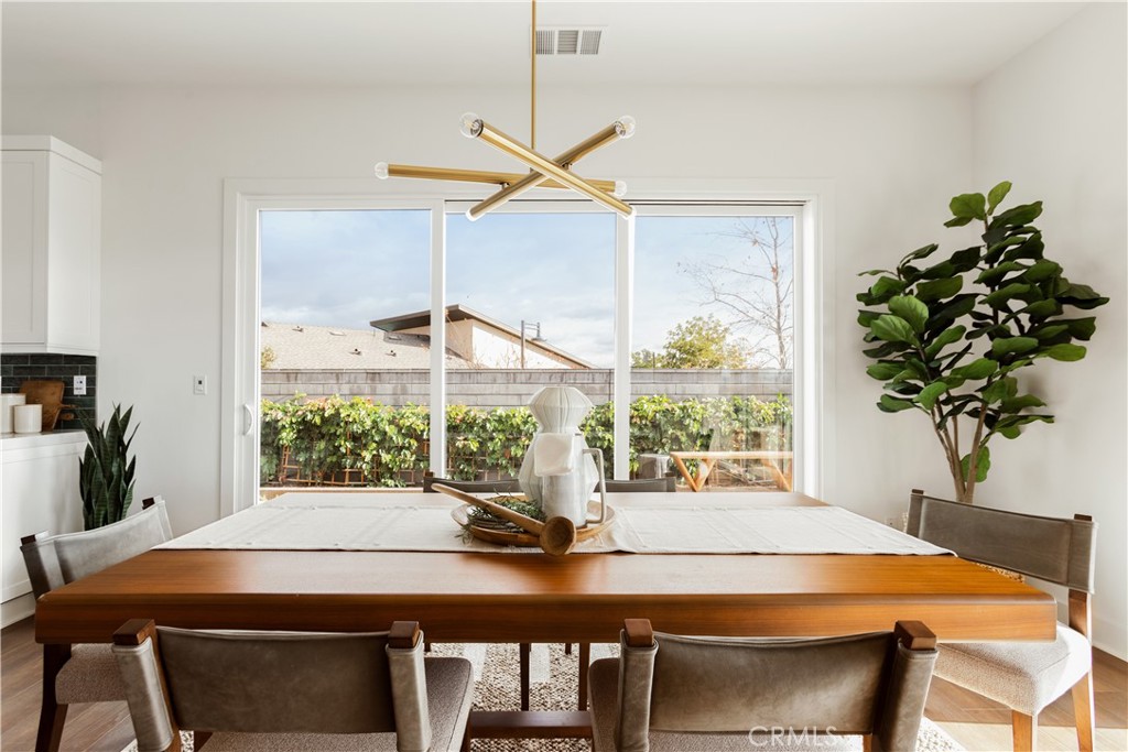 MLS #OC25044499 image #9