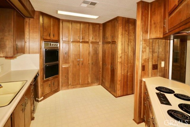 MLS #OC25044849 image #34