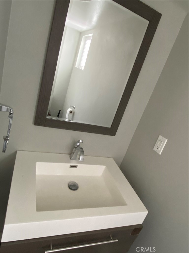 MLS #OC25046657 image #33