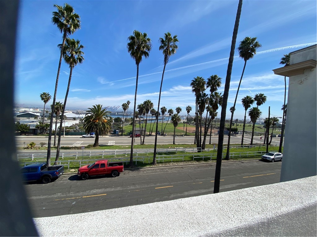 MLS #OC25046657 image #5