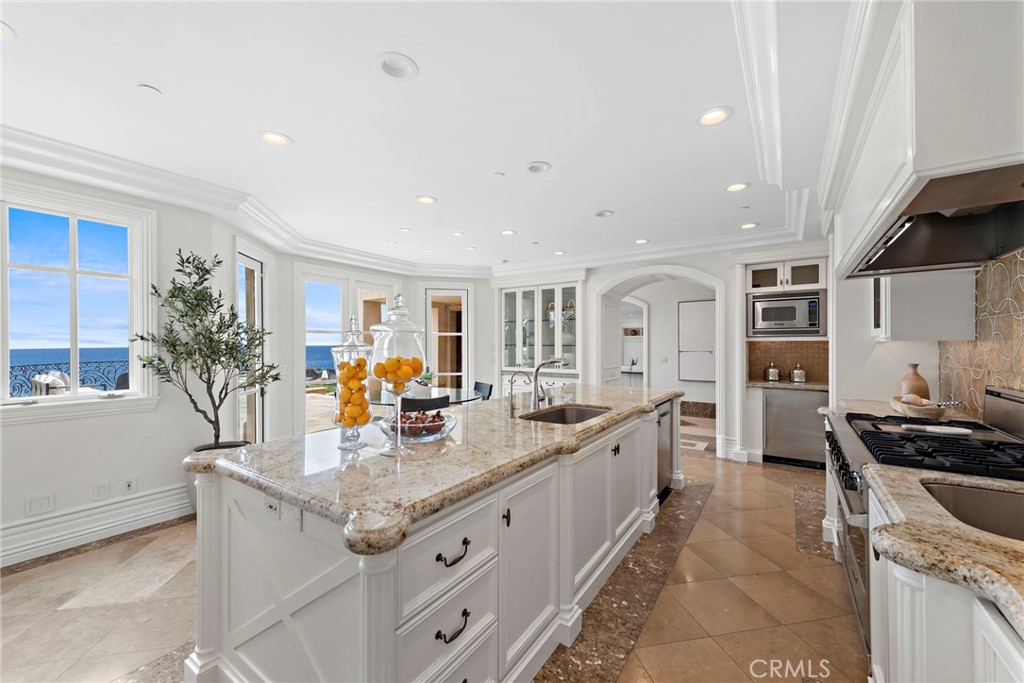 MLS #OC25046766 image #14