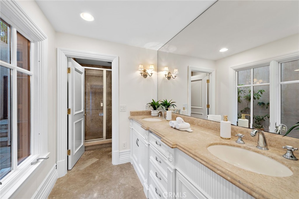 MLS #OC25046766 image #43