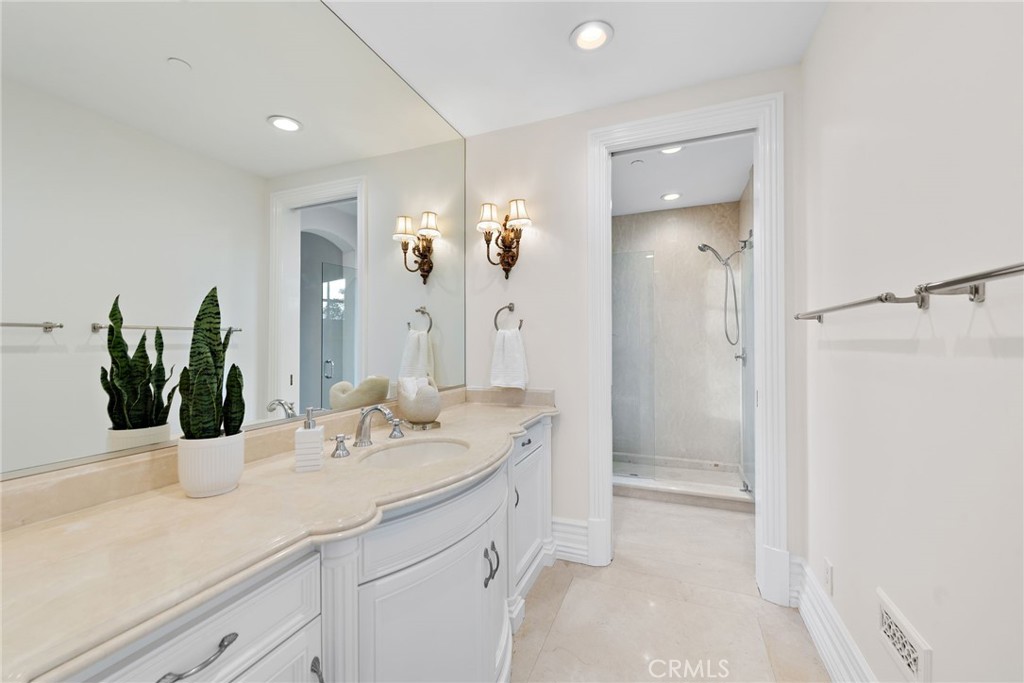 MLS #OC25046766 image #51