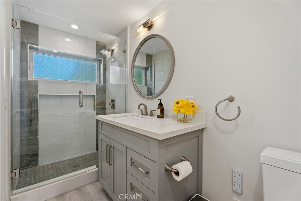 MLS #OC25047692 image #12