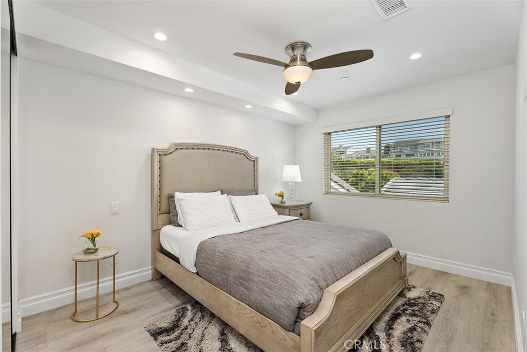 MLS #OC25047692 image #15