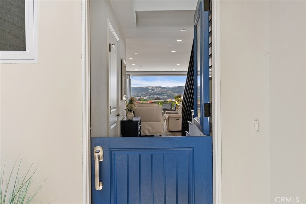 MLS #OC25047692 image #2