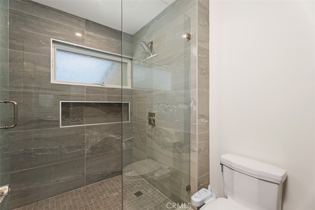 MLS #OC25047692 image #22