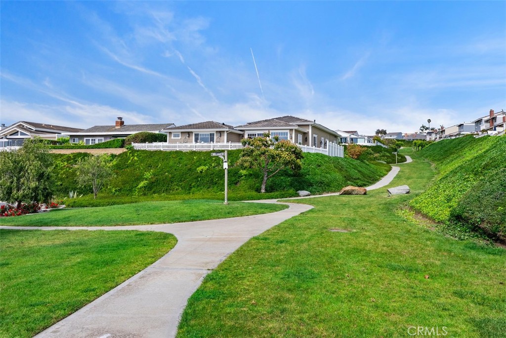 MLS #OC25047692 image #28