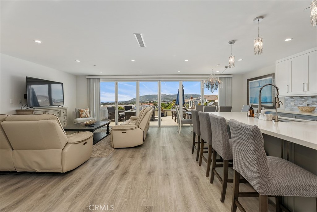 MLS #OC25047692 image #5