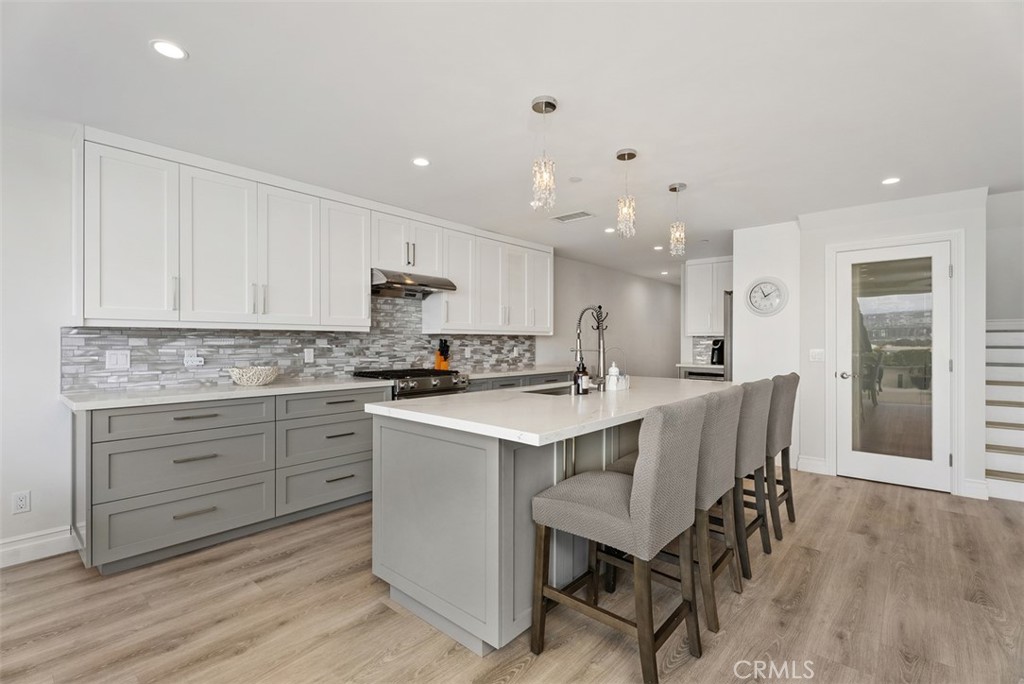 MLS #OC25047692 image #8