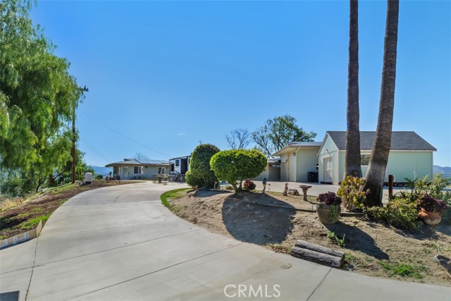 MLS #OC25048355 image #2