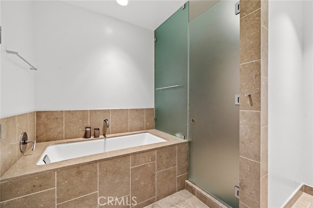 MLS #OC25048367 image #10