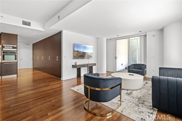 MLS #OC25048367 image #6