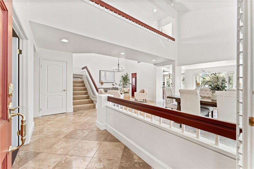 MLS #OC25050149 image #1