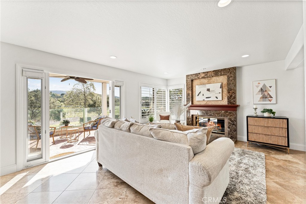 MLS #OC25050149 image #10