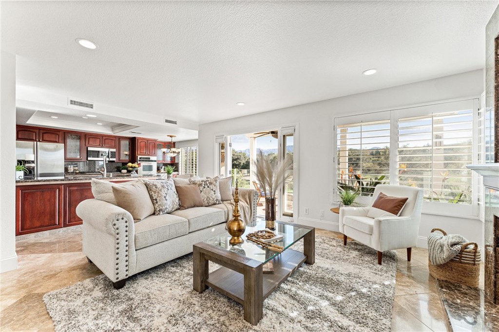 MLS #OC25050149 image #13