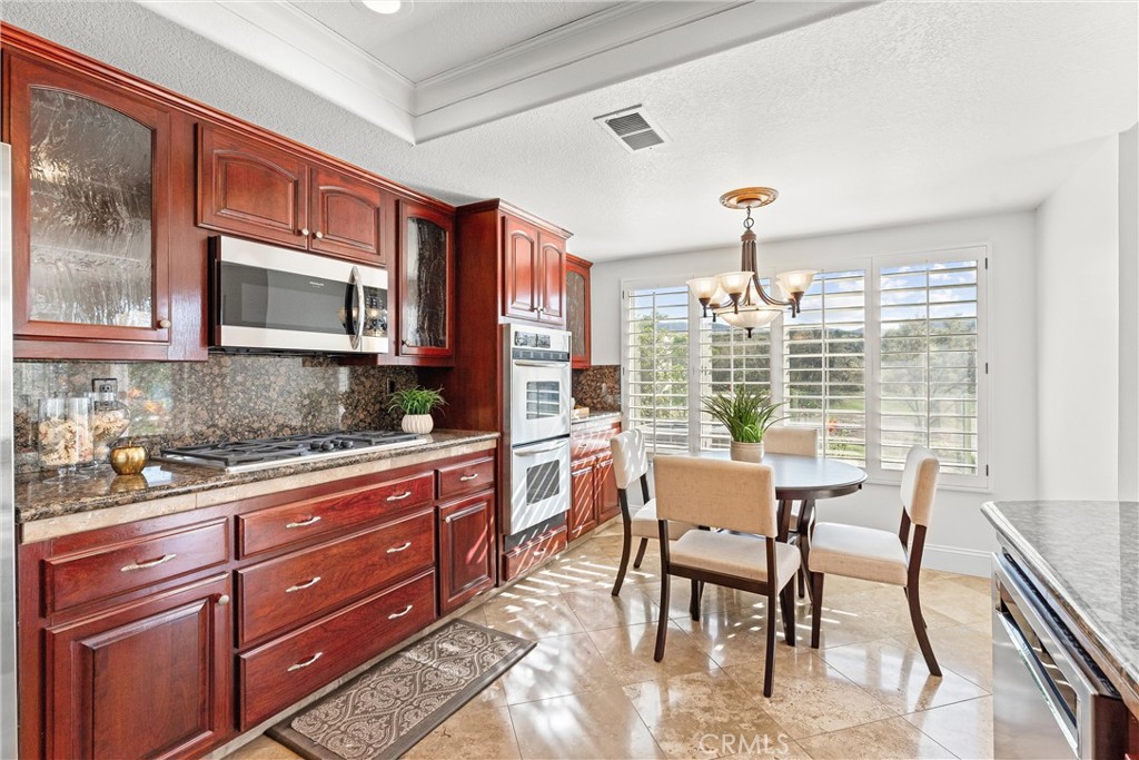 MLS #OC25050149 image #20