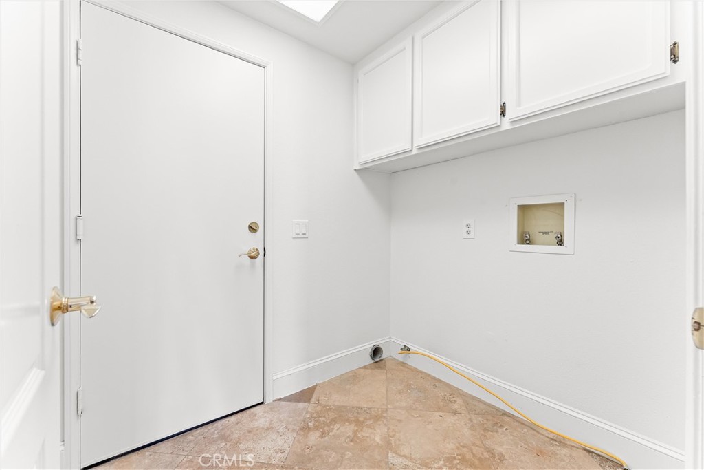 MLS #OC25050149 image #25